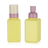 Bouteille de pulvérisation de brume fine d'eau de toner en plastique PETG 150ml de couleur personnalisée bouteille de pulvérisation carrée vide rechargeable pour les soins de la peau