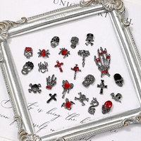 Paso Sico Nail Art Jewelry, Décoration d'ongles en alliage sertie de diamants, Autocollants pour ongles en forme de cœur de crâne gothique tridimensionnel