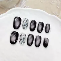 Faux ongles gothiques à presser, faits main, courts carrés, effet œil de chat noir, avec accents aurore