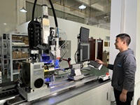 Machine de soudage au laser à plateforme en acier inoxydable, bras robotisé d'assistance personnalisé Dmk
