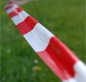 Ruban de signalisation à rayures rouges et blanches, largeur 50 mm, conforme aux normes, pour marquage de sécurité - Product Image 6