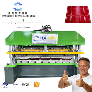 Machine de formage de rouleaux de tuiles en acier coloré Hauan Machinery, largeur d'alimentation 1250 mm, épaisseur 0,8-1,2 mm pour la toiture - Product Image 1