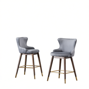 Ensemble de 2 tabourets de bar rembourrés en tissu gris Leland, base en bois de style moderne du milieu du siècle avec accents dorés - Product Image 1