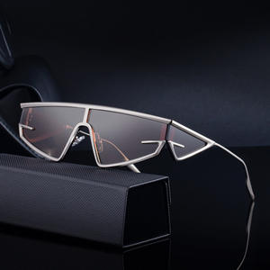 Lunettes de soleil œil-de-chat pour homme KSL-98395, protection UV400, monture plastique et métal, pare-soleil classe 2, noires, mode extérieure - Product Image 1