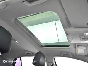 Volkswagen Golf d'occasion, automatique, berline, modèle TDI, voiture allemande économe en carburant, forte durabilité, transmission DSG fluide, importée - Product Image 4