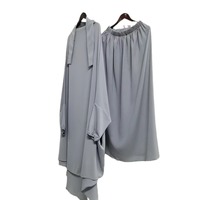 Vente directe usine Nouvelle robe Abaya modeste du Moyen-Orient Ensemble deux pièces Robe et pantalon à poches latérales à rabat Costume à capuche en pur polyester