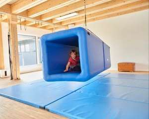 Fábrica personalizada 8M PVC pista de aire inflable gimnasia Tumble <span class=keywords><strong>Airtrack</strong></span> Pro obstáculo de aire Parkour túnel de aire Pro - Product Image 1