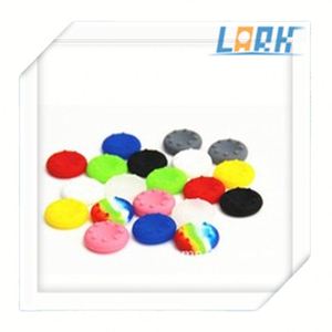 Empuñaduras de goma de silicona <span class=keywords><strong>2023</strong></span> para PS4 para <span class=keywords><strong>Xbox</strong></span> One Game Controller Thumbstick Grips Funda de silicona para Joystick - Product Image 2