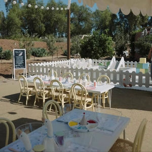 Chaise Enfant Montessori Moderne Faite à la Main en Rotin, Mobilier d'Extérieur Écologique en Osier Sûr pour Fêtes d'Anniversaire, Événements et Maison - Product Image 1