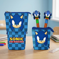 Estuche de Lápices de Tela con Diseño de Sonic the Hedgehog de Karactermania, Cierre de Cremallera + 2 Bolígrafos de Gel Borrables Azules con Impresión Digital para la Escuela