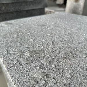 Vente en gros d'usine chinoise de dalles de granit naturel pour l'extérieur, spécialement conçues pour les sols carrés extérieurs - Product Image 4