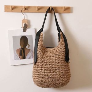 Summer Fashion <b>Ribbon</b> Shoulder Straw Bag New Large Capacity Solid Color Woven Bag Seaside Travel Beach Bag - Product Image 4