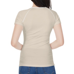 T-<span class=keywords><strong>shirt</strong></span> classique imprimé beau motif de fille d'anime T-<span class=keywords><strong>shirt</strong></span> à <span class=keywords><strong>col</strong></span> <span class=keywords><strong>rond</strong></span> pour femmes avec manches raglan T-<span class=keywords><strong>shirt</strong></span> personnalisé - Product Image 2