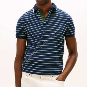 Camisa de Hombre con Corte Ajustado y Rayas Finas, Patrón Vertical Sutil, Tejido de Punto Transpirable, Algodón Jersey Suave para un Look Moderno e Informal - Product Image 2