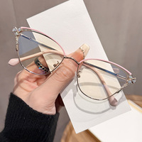 Lunettes œil-de-chat incrustées de diamants, métalliques, photochromiques, anti-lumière bleue, tendance et polyvalentes, pour les fêtes et les voyages