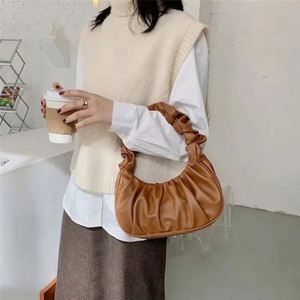 New Eco-Friendly Vintage Lady PU Zipper All Seasons Underarm French Shoulder Bag - Product Image 2