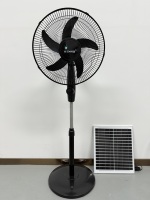 Ventilateur sur pied solaire rechargeable AC/DC HiEnergy 16 pouces avec lumière LED, ventilateur sur pied solaire 18 pouces avec télécommande