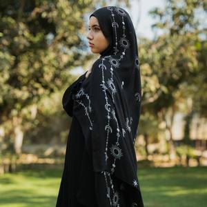 2025 Personnalisé Élégant Floral Respirant Quatre Saisons Bandeaux Modal Hijab Conception Croissant Soleil Classique Foulards Châles Arabe - Product Image 4
