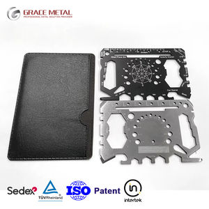 50 en 1 Camping en plein air <span class=keywords><strong>survie</strong></span> en acier inoxydable ouvre-bouteille <span class=keywords><strong>de</strong></span> bière Logo personnalisé couleur poche carte à outils multifonction - Product Image 1