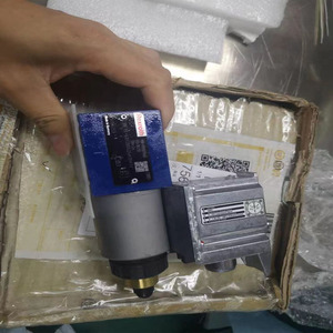 วาล์วลดแรงดันแบบสัดส่วนไฮดรอลิก Rexroth รุ่น 3DREME16P-7X/200YG24K31A1V ช่องต่อขนาด 1/2 นิ้ว สำหรับน้ำมัน - Product Image 4