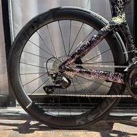 Ensemble de roues de vélo de course aérodynamique léger 7,9 kg KOZO2 en fibre de carbone avec dérailleur électronique 24 vitesses