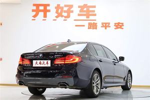 <span class=keywords><strong>BMW</strong></span> <span class=keywords><strong>Serie</strong></span> <span class=keywords><strong>5</strong></span> 530Li Executive M Sport Package 2023, <span class=keywords><strong>Berlina</strong></span> di Lusso AWD con Interni Scuri, Cruise Control ACC e Pneumatici R19 - Product Image 4