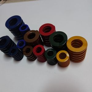 Vente en gros de ressorts spiralés en métal personnalisés Ressort de compression en acier Ressort hélicoïdal robuste en acier avec les deux extrémités plates pour ressort spiralé - Product Image 4