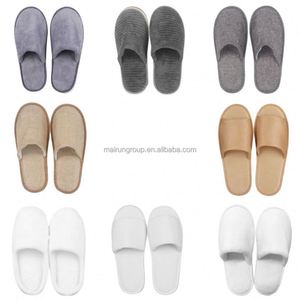Pantuflas Desechables de Invierno para Hotel, con Luz, Personalizables con Logotipo, Forro de Algodón Transpirable, Entresuela de EVA, Color Personalizado - Product Image 2