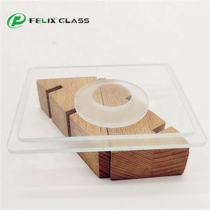 Verre flotté trempé transparent industriel FELIX OEM de haute qualité, découpé à niveaux, personnalisé avec revêtement AR AF à transmission lumineuse élevée - Product Image 1