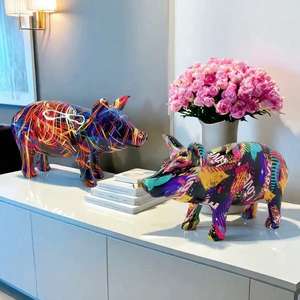 Statut d'ornement de cochon en résine colorée pour décoration d'entrée d'armoire à vin idée de cadeau de Noël transfrontalier - Product Image 5