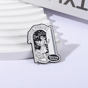 Quitter la réalité <span class=keywords><strong>Bye</strong></span> Entring Fiction Épingles en émail Funny Fiction Book Broches Vêtements Revers Badges Bijoux Cadeau pour les amoureux des livres - Product Image 2
