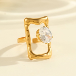 Fabrieksgroothandel mode vergulde waterdichte, verkleurvrije statement ringen sieraden zirkoon roestvrijstalen <span class=keywords><strong>ring</strong></span> voor dames en heren - Product Image 6
