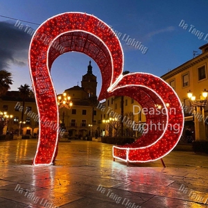 Glowing Heart Decoration for Retail Windows Shopping Plazas Hotel Courtyards and Seasonal Customer Photo Moments - Product Image 6