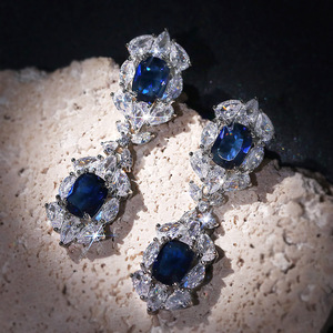 Pendientes elegantes con borlas de color azul real para mujer, pendientes colgantes con piedras brillantes, joyería para fiesta de boda, venta al por mayor - Product Image 1