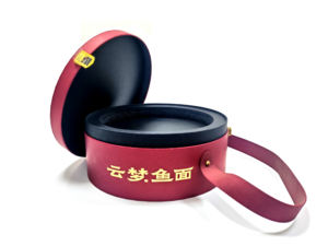 Boîte cadeau cylindrique haut de gamme avec fermeture magnétique, emballage élégant personnalisable pour cadeaux - Product Image 1