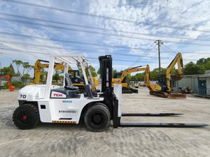 Used TCM FD70 7 TON Diesel Forklift Three Stage Mast 1020mm Fork Length 100mm Width 2240mm Turning Radius 1250mm Wheelbase - Product Image 3