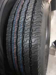 VENTA CALIENTE Venta al por mayor 295/75R22.5 Neumáticos sin cámara para camiones pesados Neumáticos disponibles Houston Dallas San <span class=keywords><strong>Antonio</strong></span> Almacenes - Product Image 5