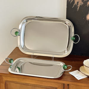 Plateau de service alimentaire <span class=keywords><strong>d</strong></span>écoratif en acier inoxydable <span class=keywords><strong>argent</strong></span>é personnalisé de haute qualité avec poignées - Product Image 5