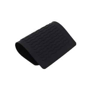 Silicone Heat Insulating Cover For Straightener Curling Iron Anti Slip Black Rubber Pad Household Hair Styling Accessory - Product Image 1