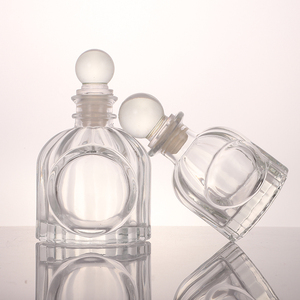 Botella de aroma estilo Ins, botella de vidrio transparente en relieve, adornos de vidrio para el hogar - Product Image 2