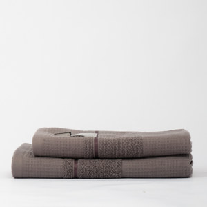 Ensemble de 2 serviettes légères Kapers pour le visage et le bain, combinant le tissu gaufré et le tissu éponge, doux et absorbant, pour la maison et l'hôtel - Product Image 4