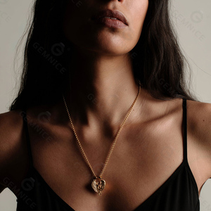 Collana con Ciondolo Angelo e Diavolo in Ottone Placcato Oro, Gioielli Personalizzati con Logo Gemnel - Product Image 4