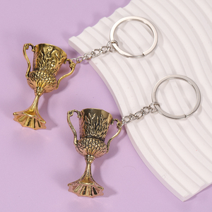 Porte-clés Horcruxes Vintage pour Homme en Alliage de Zinc, Accessoire Pendentif <span class=keywords><strong>Coupe</strong></span> du Saint Graal, Inspiré des Films Européens et Américains, Léger, Vente en Gros - Product Image 1