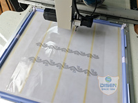 Machine automatique de pose de strass à ultrasons à tête unique et 4 plaques Disen pour tissus/vêtements, haute vitesse