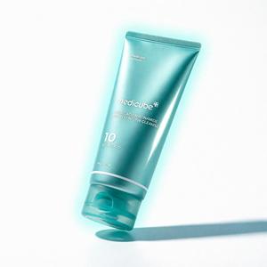 Limpiador Facial en Espuma con Ácido Azelaico y Niacinamida Medicube 120g, Limpieza Suave, Ilumina Todo Tipo de Piel - Product Image 1
