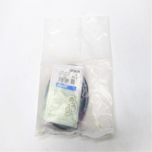 E2e2 X2y1 Us Nsmp 新品オリジナル即納産業オートメーションPac専用PLCプログラミングコントローラー - Product Image 1