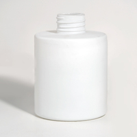 Bouteille de diffuseur de roseaux de parfum en verre opale blanc vide de forme ronde de luxe personnalisée de 100ml avec bouchons et bouchons dorés