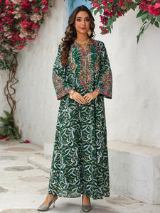 ชุดมุสลิมแบบเรียบหรูดูไบปี 2026 คอจีนยาว สีเขียวเข้ม พิมพ์ลายดอกไม้ ปักลาย อบายะ ไซส์เดียว แขนยาว - Product Image 1