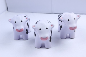 ลูกบอลบีบคลายเครียดรูปวัวทำจากโฟม PU พร้อมโลโก้สั่งทำพิเศษ - Product Image 2