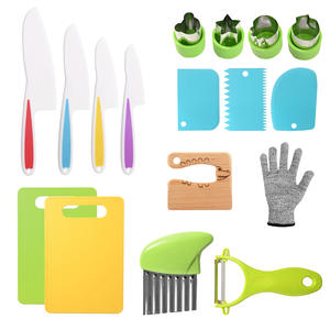 Juego de cuchillos de plástico Montessori para niños, 4 piezas, herramientas de cocina de juguete seguras para niños pequeños, juego de cocina, edad de 2 a 4 años, unisex - Product Image 5